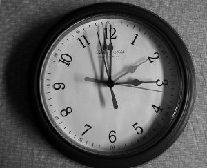 Bill Attempts To End Daylight Saving Time In California - Character Media